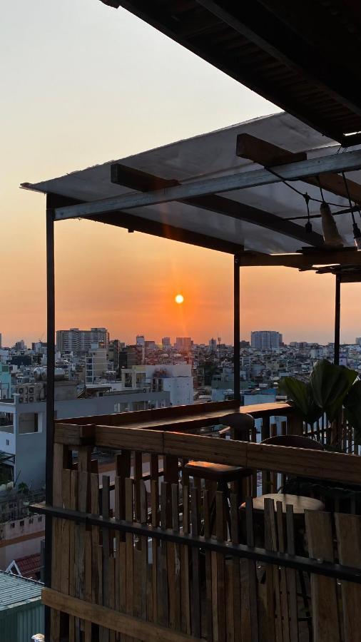 The Gk House Hostel, Ecolliving, Central City, Natural Wooden, Chill View Rooftop, Restaurant And Cocktail Bar Cidade de Ho Chi Minh Exterior foto