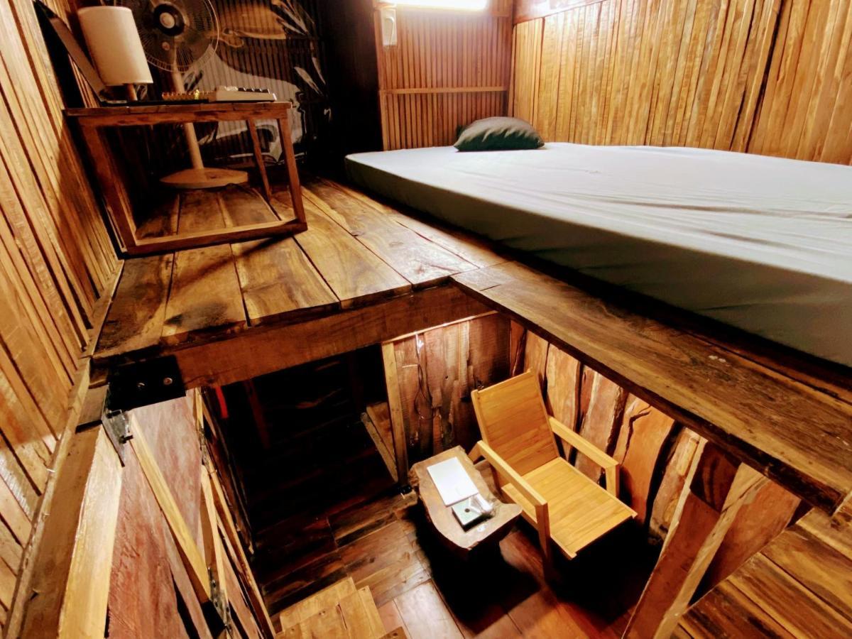 The Gk House Hostel, Ecolliving, Central City, Natural Wooden, Chill View Rooftop, Restaurant And Cocktail Bar Cidade de Ho Chi Minh Exterior foto