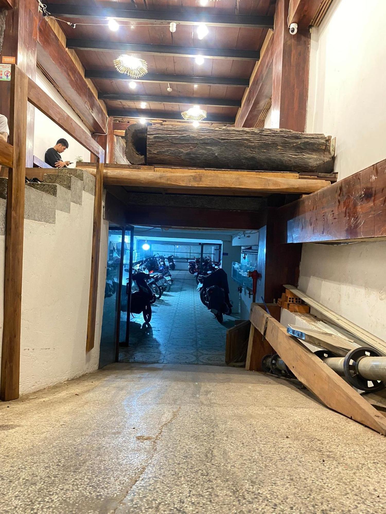 The Gk House Hostel, Ecolliving, Central City, Natural Wooden, Chill View Rooftop, Restaurant And Cocktail Bar Cidade de Ho Chi Minh Exterior foto